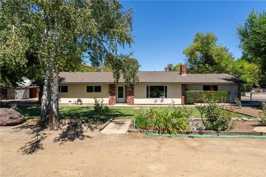 8960 Azucena Avenue, Atascadero
