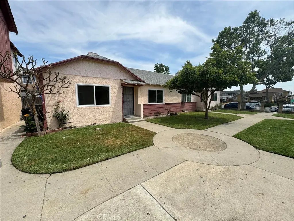 6419 E Olympic Boulevard, Los Angeles