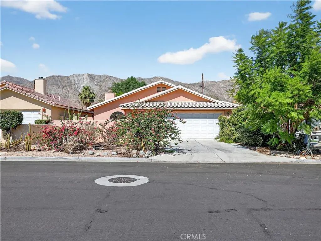 51895 Avenida Martinez, La Quinta
