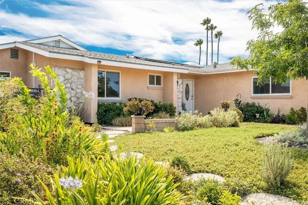 25612 Oakbar Court, Newhall