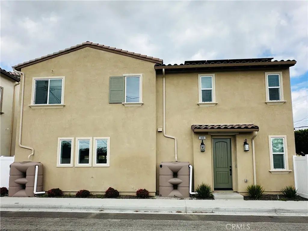 1602 W Plaza Del Amo, Torrance