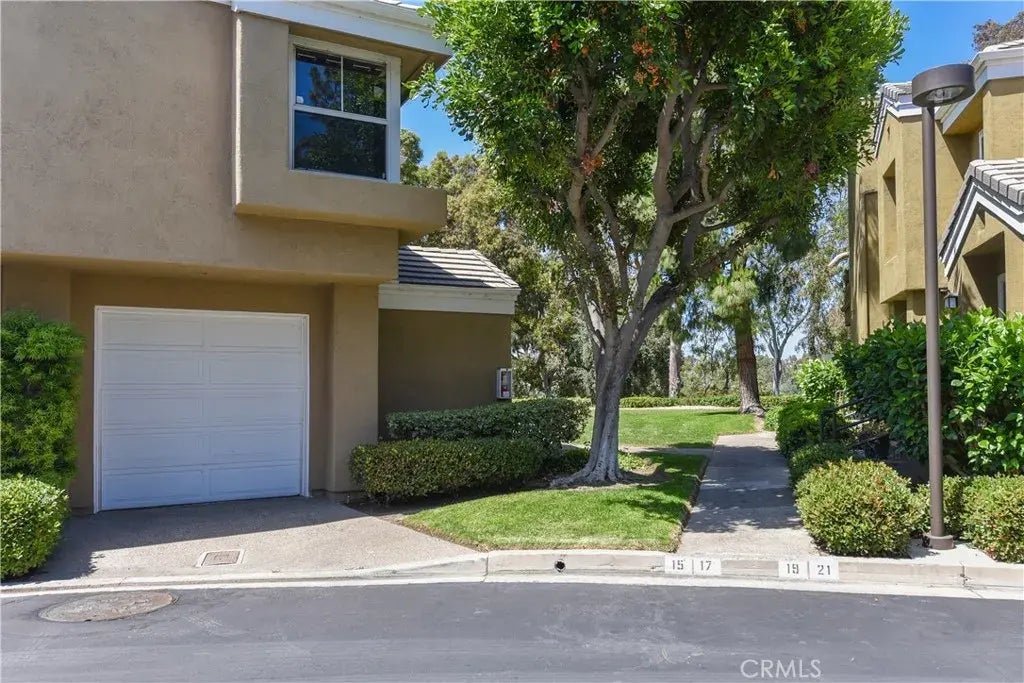 17 Auburn Aisle, Irvine