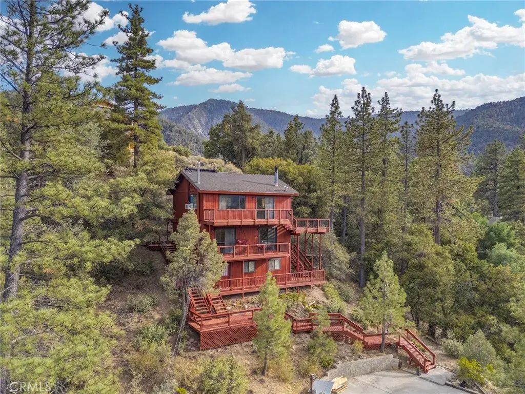 16000 Zurich Way, Pine Mountain Club