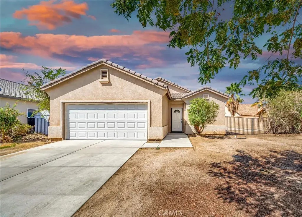 447 Corona Court, Lancaster