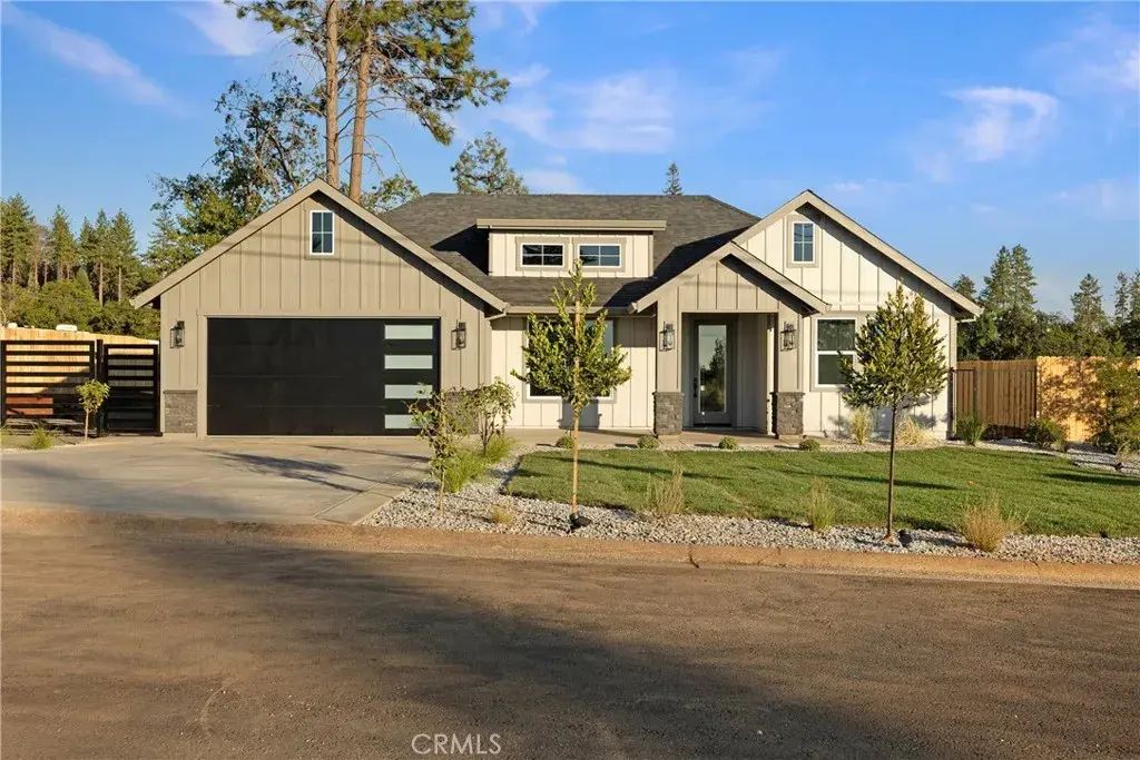 300 Rose Lane, Paradise