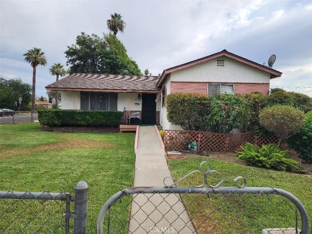 2112 Vasquez Place, Riverside