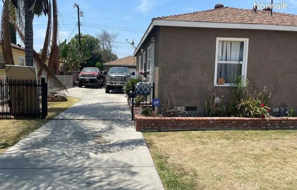 14823 Longworth Avenue, Norwalk