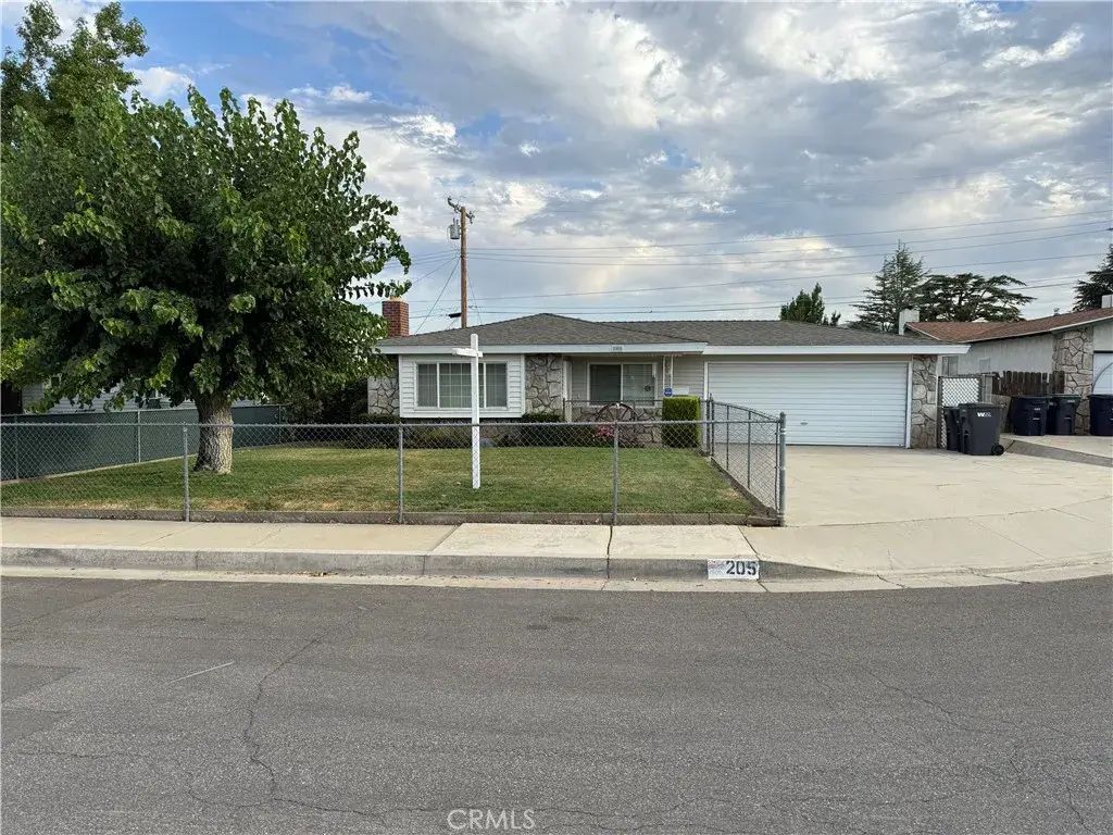 205 Bartlett Street, Tehachapi