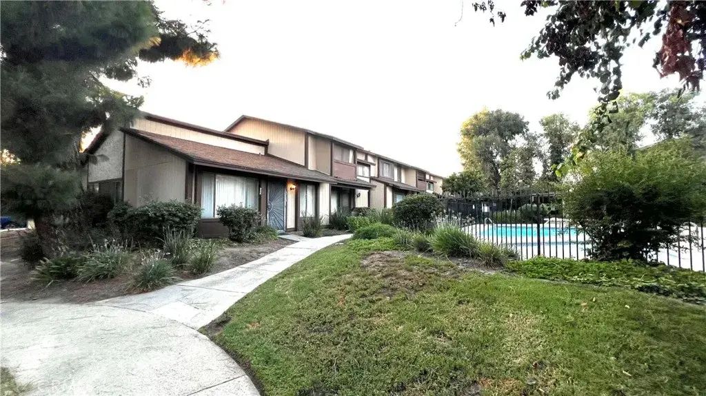 8728 1/2 Willis Avenue 45, Panorama City