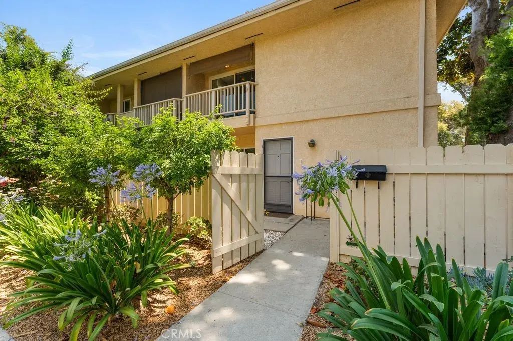 18411 Strathern Street 1, Reseda