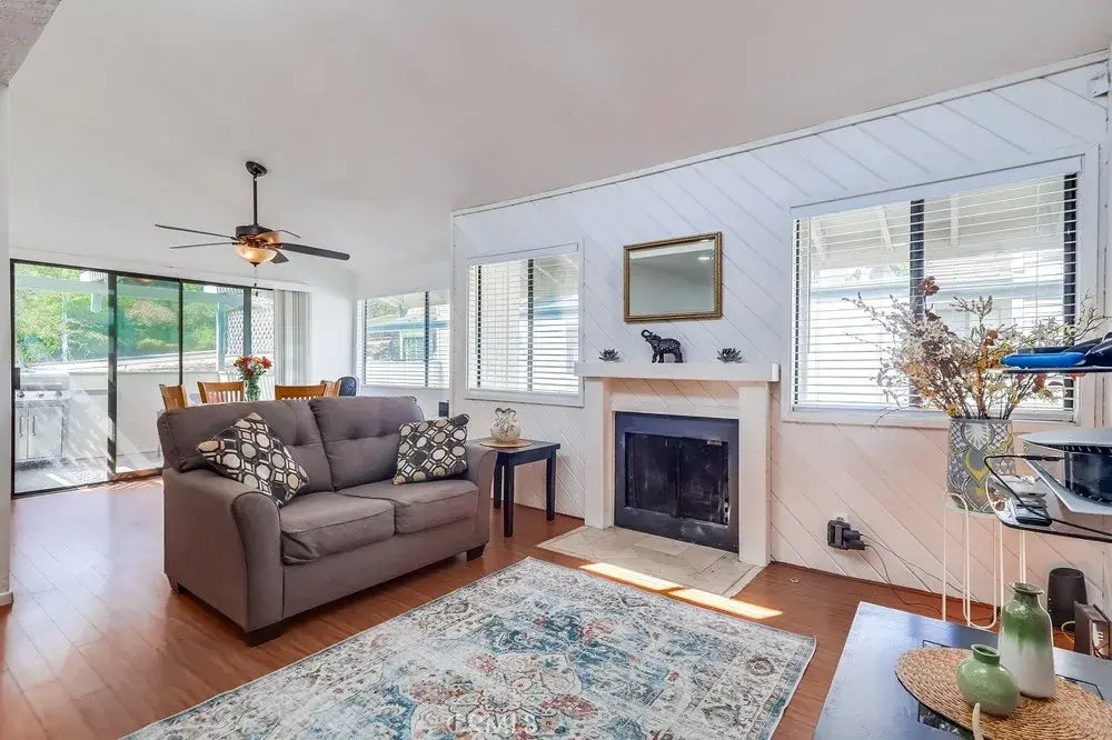 10435 Newhome Avenue 7, Sunland