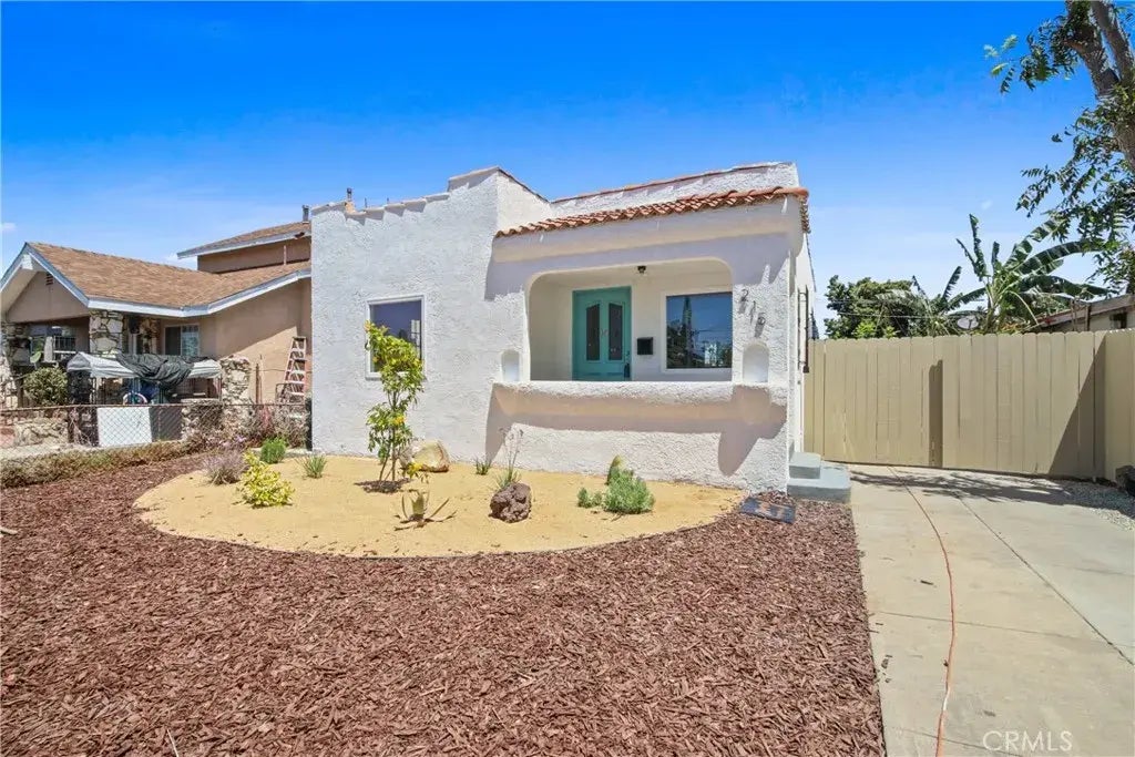 215 E 107th Street, Los Angeles