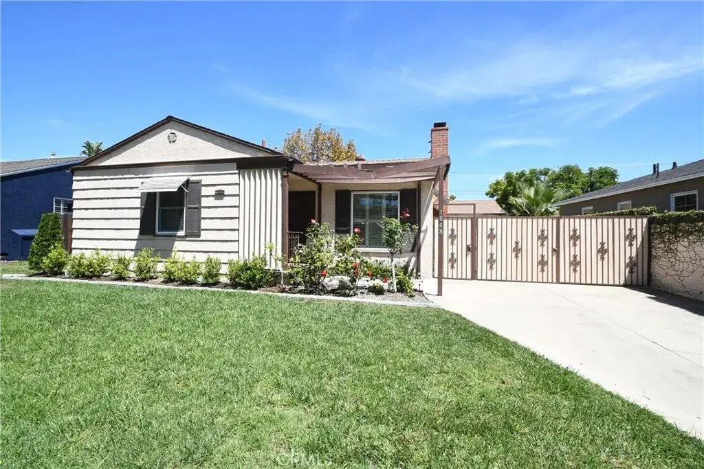 1848 Elmfield Avenue, Long Beach