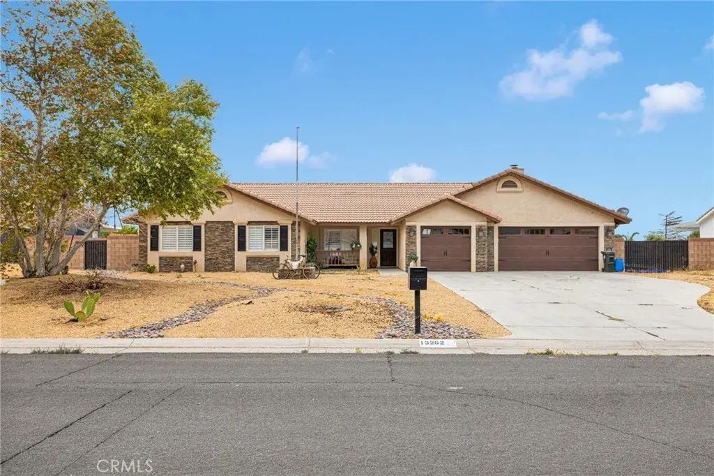13262 Cuyamaca Road, Apple Valley