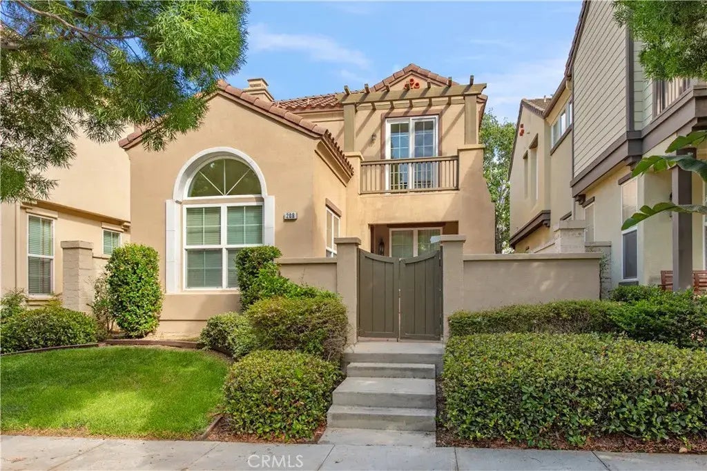 208 Tuberose, Irvine