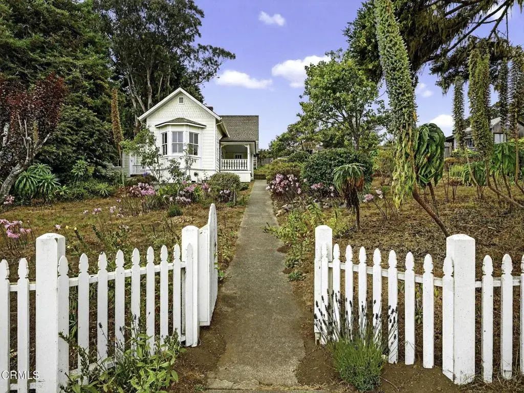 45060 Covelo Street, Mendocino