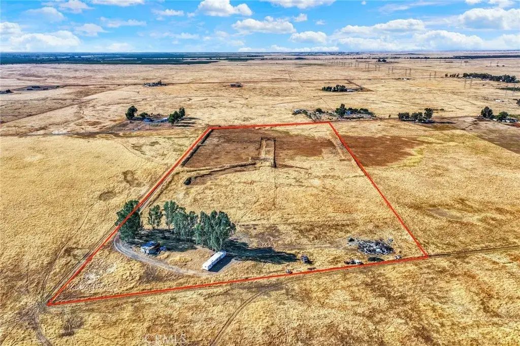 20810 Shawn, Red Bluff