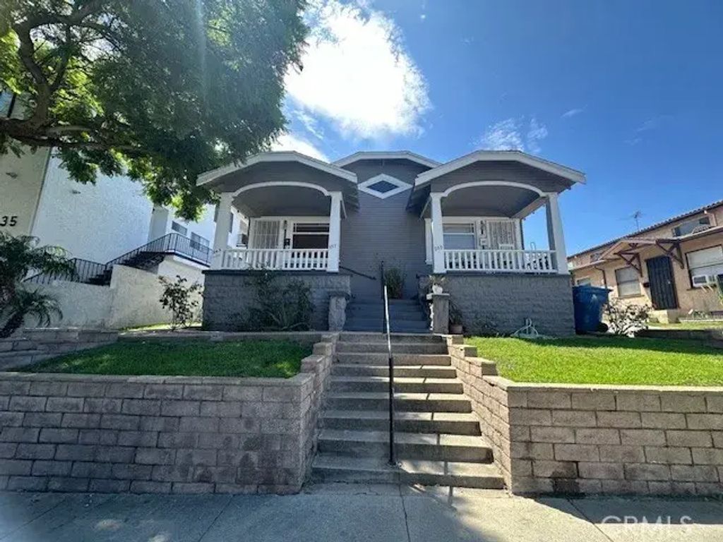 937 W 10th Street, San Pedro