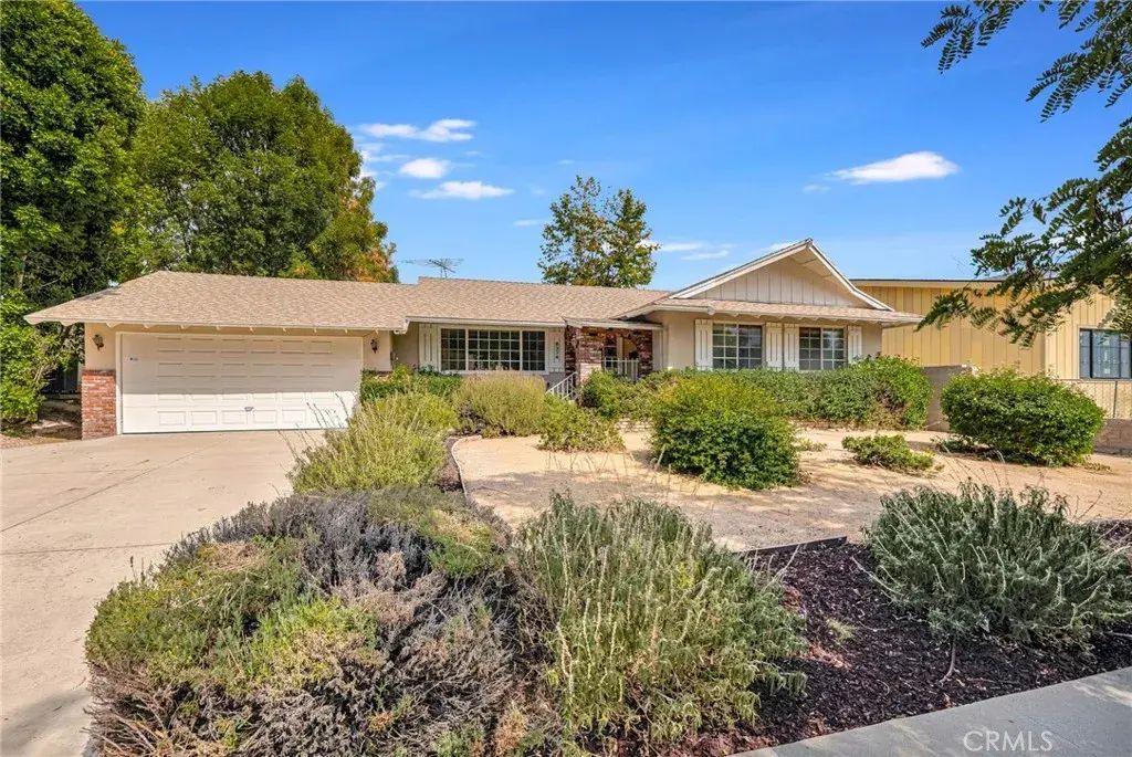 8374 Sausalito Avenue, West Hills