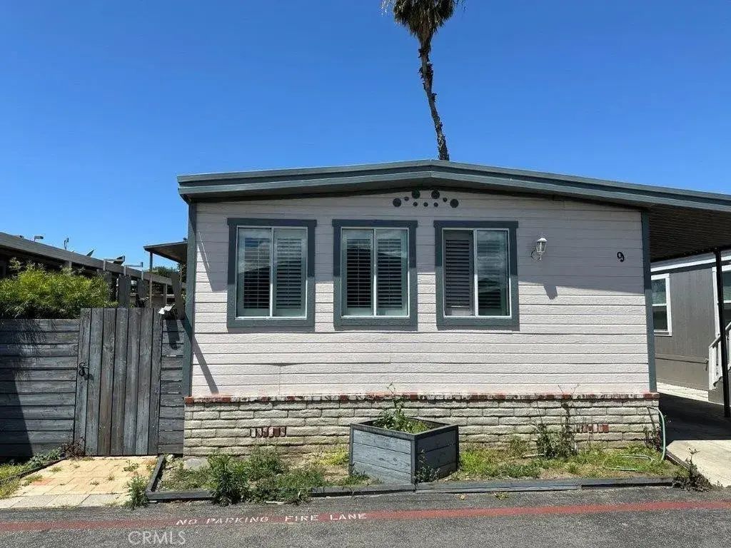 2421 Sierra 21, Rosamond