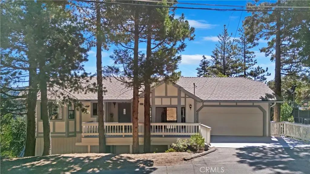 24510 Altdorf Drive, Crestline