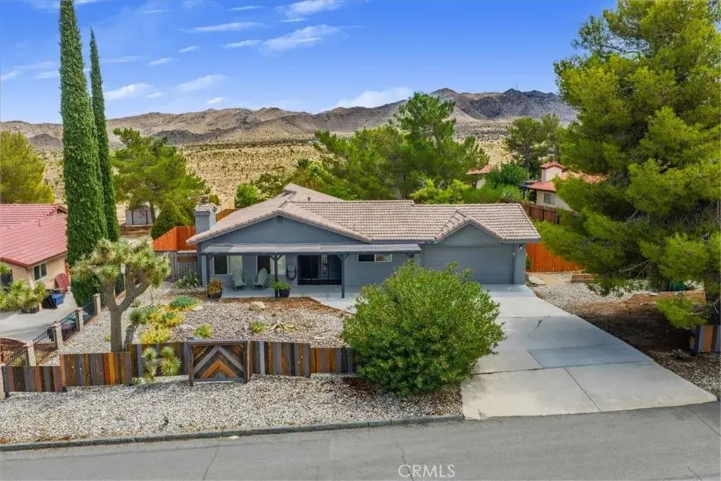 8799 Palomar Avenue, Yucca Valley