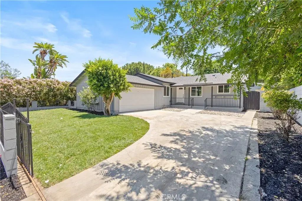 18746 Welby Way, Reseda