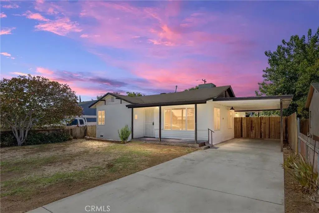 164 Rodriguez Avenue, Shafter