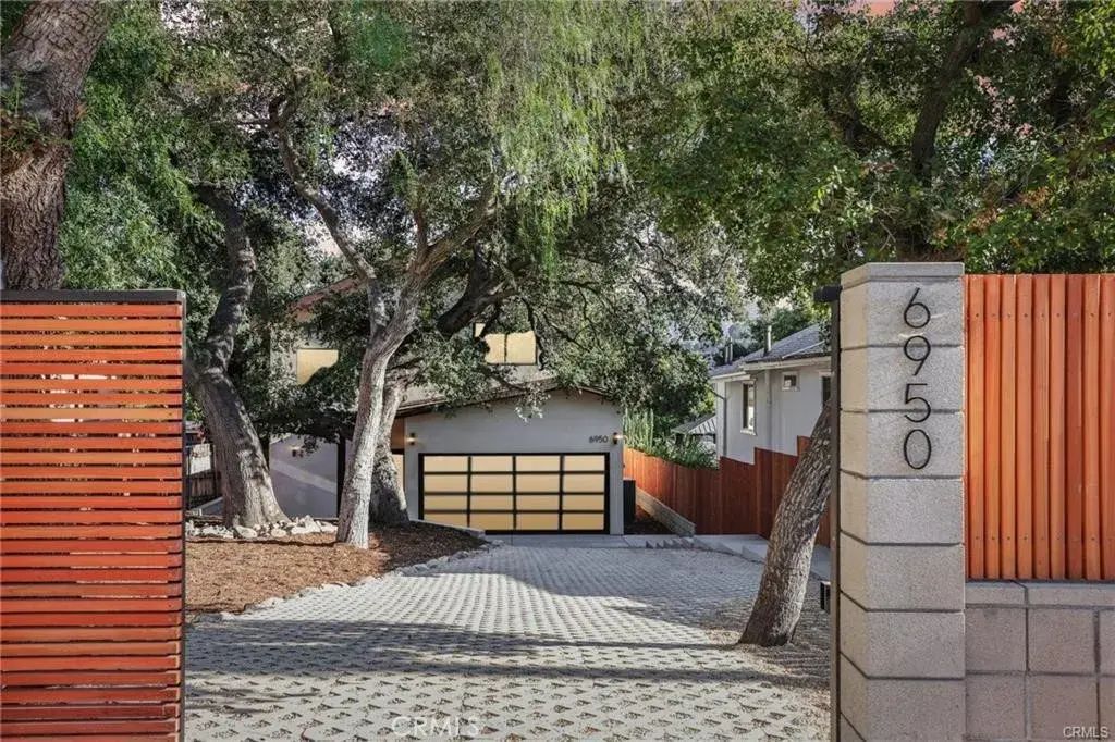 6950 Beckett Street, Tujunga