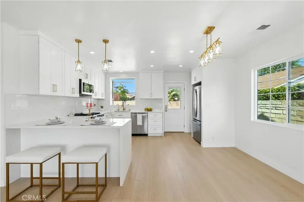 10414 El Dorado Avenue, Pacoima