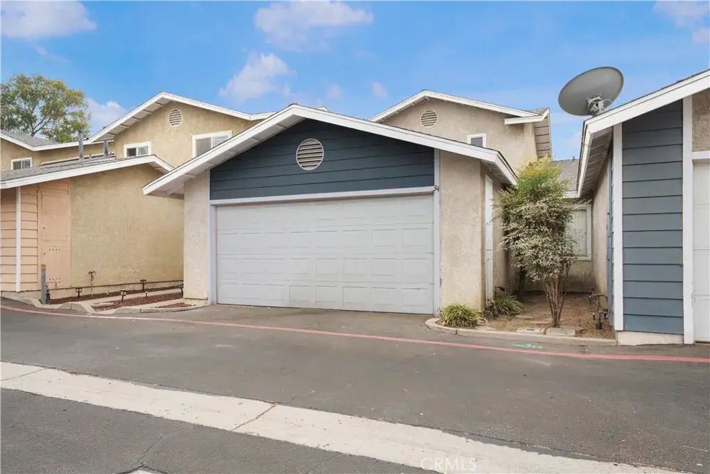 1738 Lynne Drive 34, Santa Maria