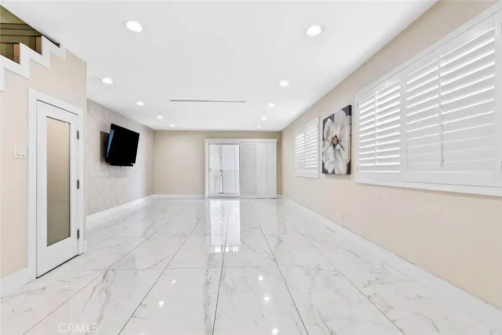 557 E San Jose Avenue 8, Burbank