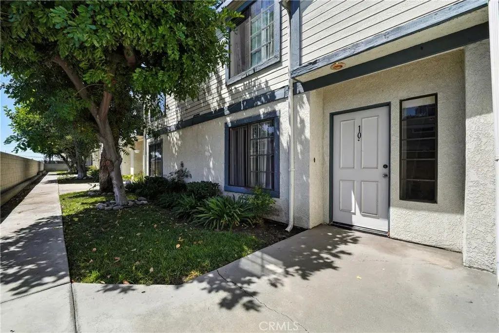 11245 Gladhill Road 10, Whittier