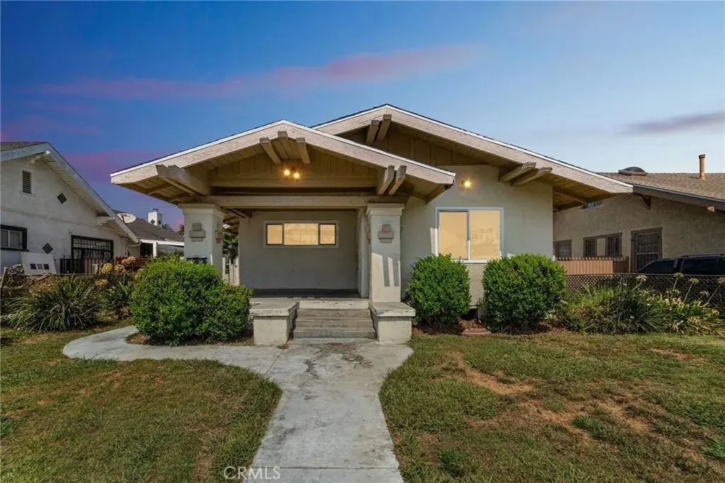 1827 W 51st Street, Los Angeles