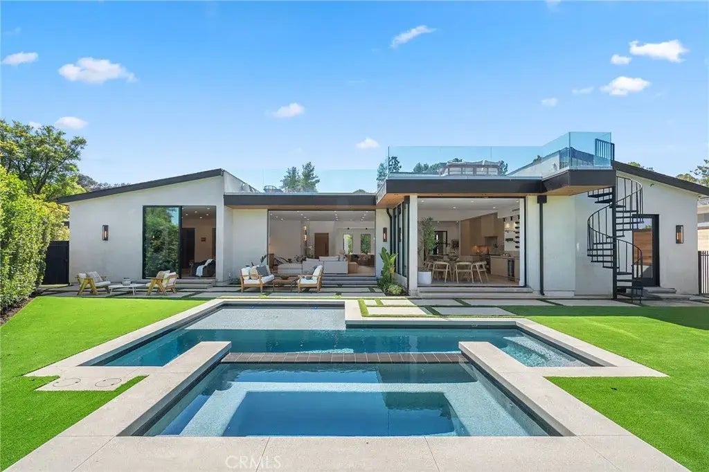 17166 Adlon Road, Encino