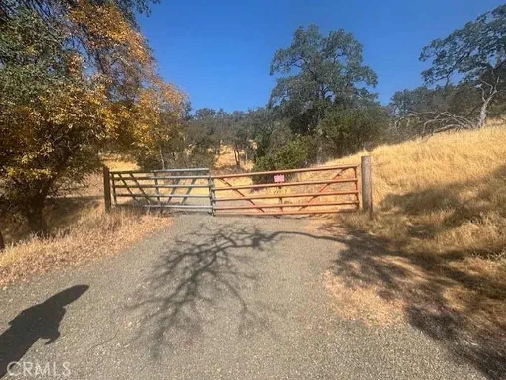 10877 Crestview, Clearlake