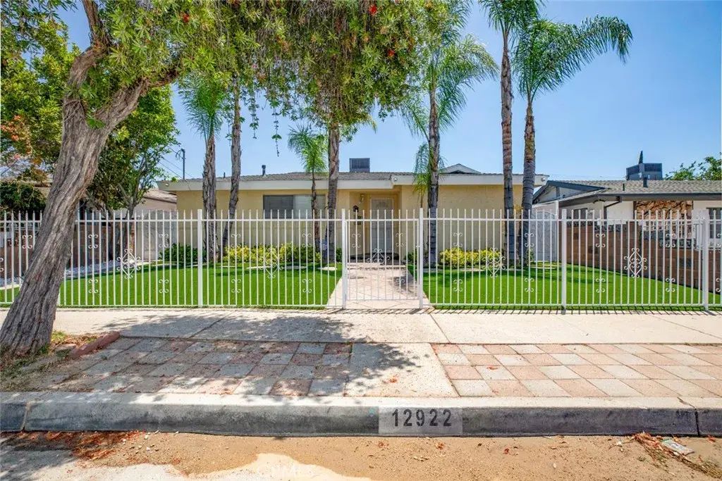 12922 Strathern Street, North Hollywood