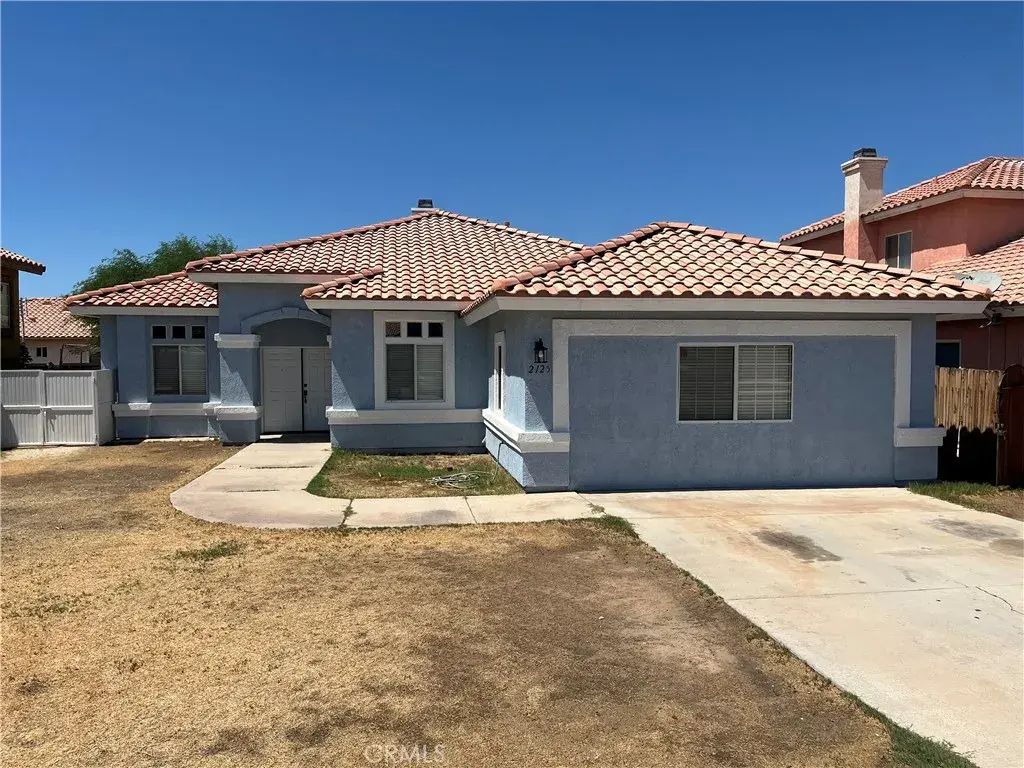 2125 Coyote Avenue, Calexico