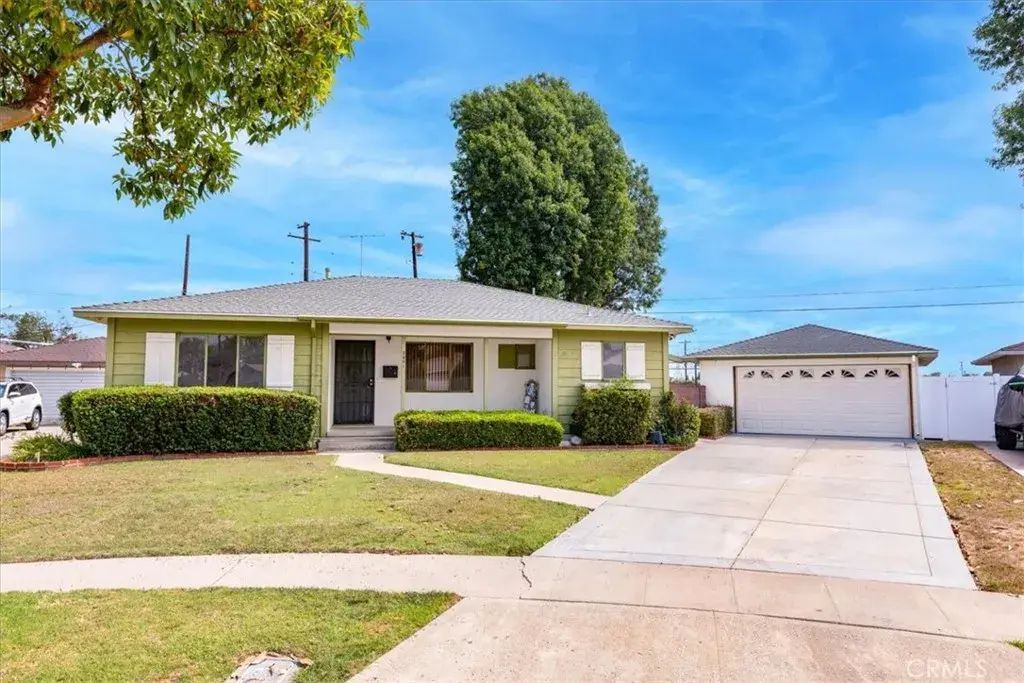 3561 East Janice Street, Long Beach