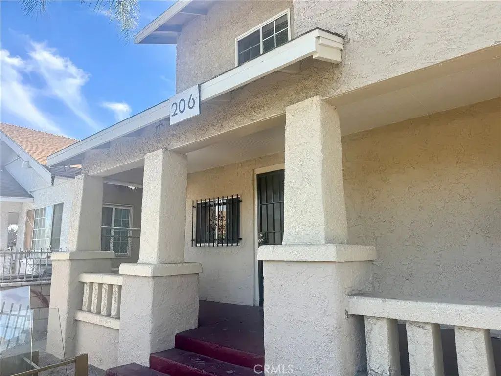 206 W 52nd Place, Los Angeles