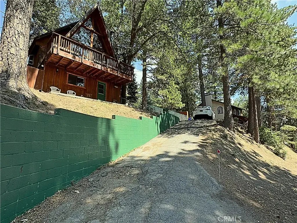 31450 Ocean View Drive, Running Springs