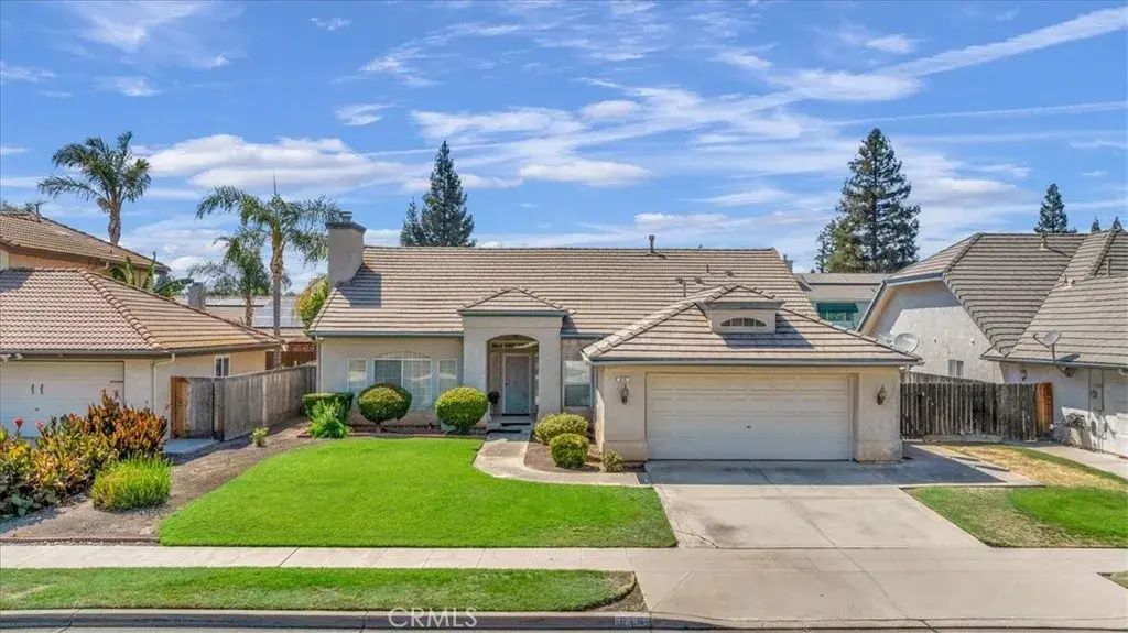 816 Pistachio Avenue, Clovis