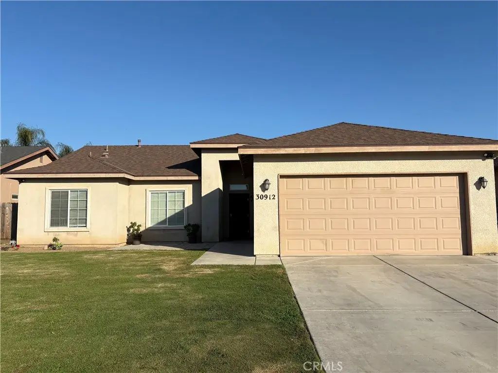 30912 Tadpole Street, Visalia