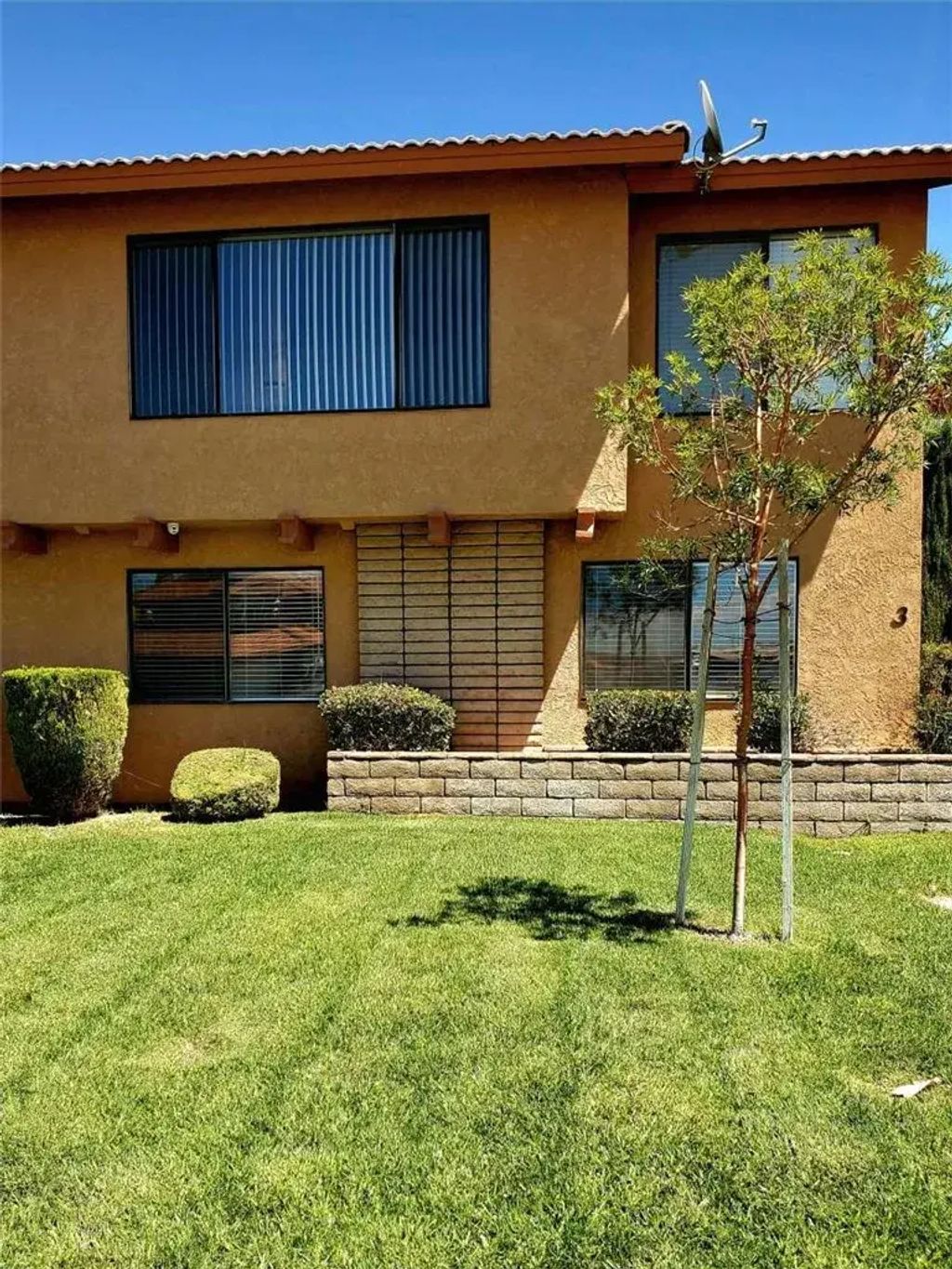 27535 Lakeview Drive 3, Helendale