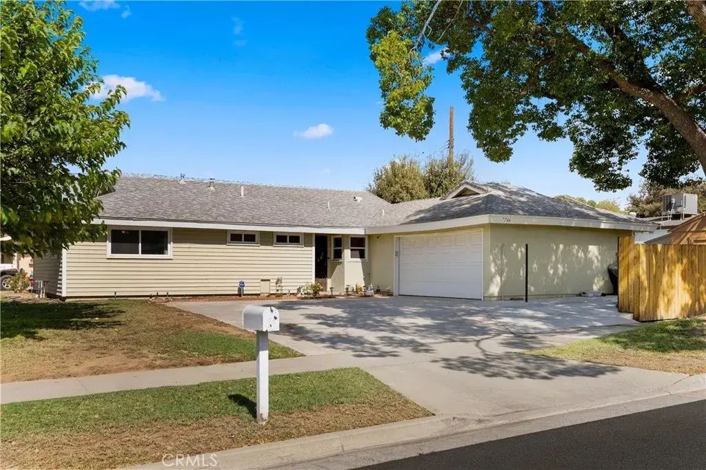 7766 Cassia Avenue, Riverside