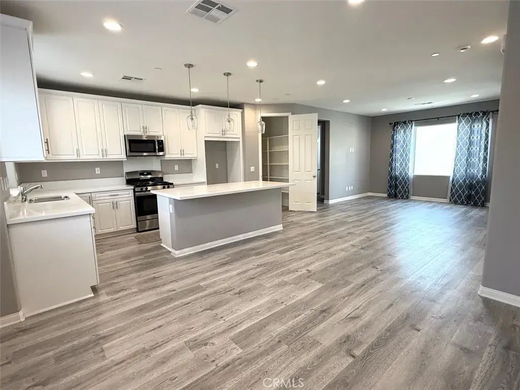 16084 Alpine Meadows Avenue, Chino