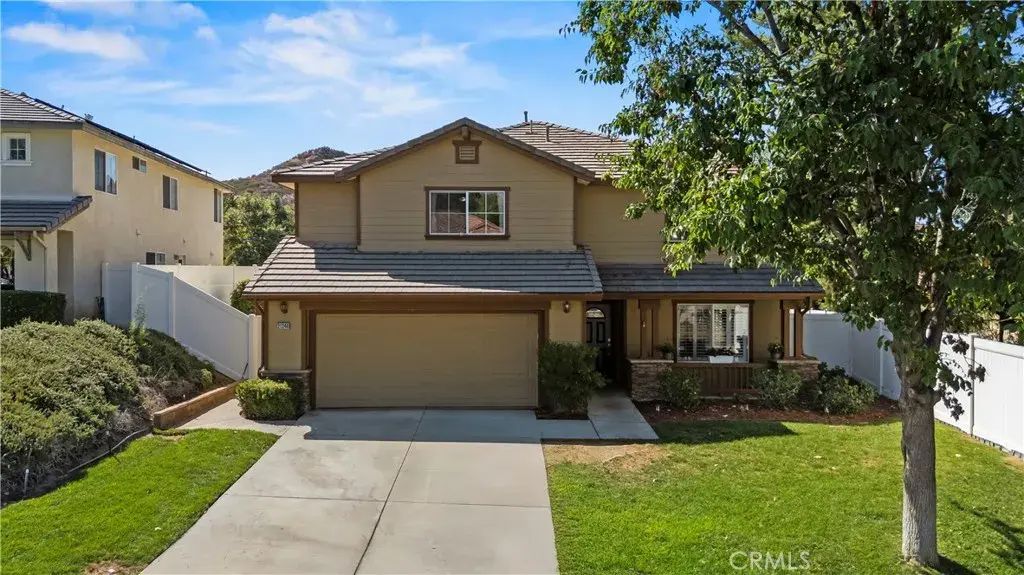 21240 Lone Star Way, Saugus