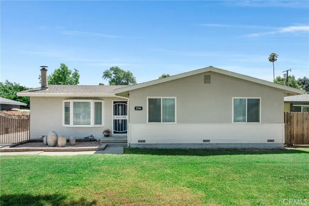 5796 Mountain View Avenue, Riverside