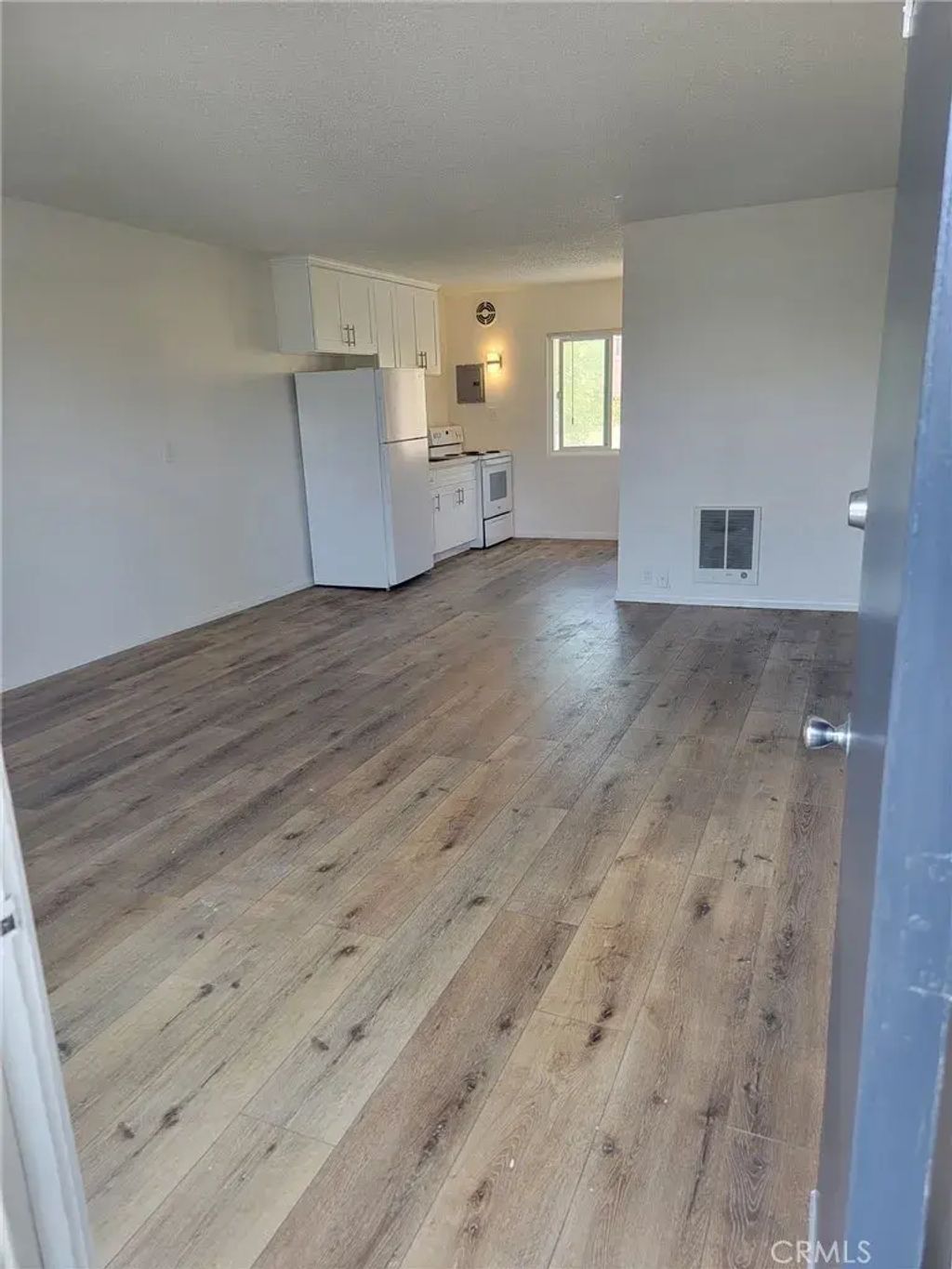 620 Illinois Court 12, El Segundo