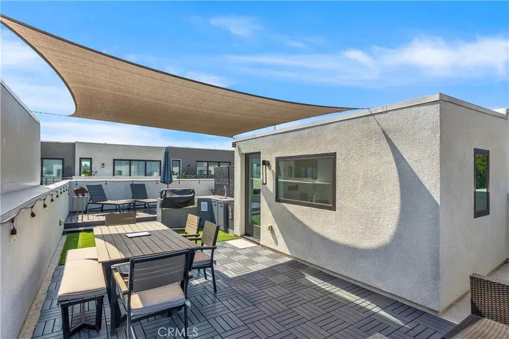 279 W 8th Street, San Pedro